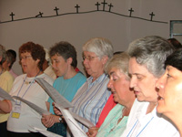 US women at prayer