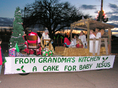 Dominican Sisters Win Trophy for Their Holiday Parade Message