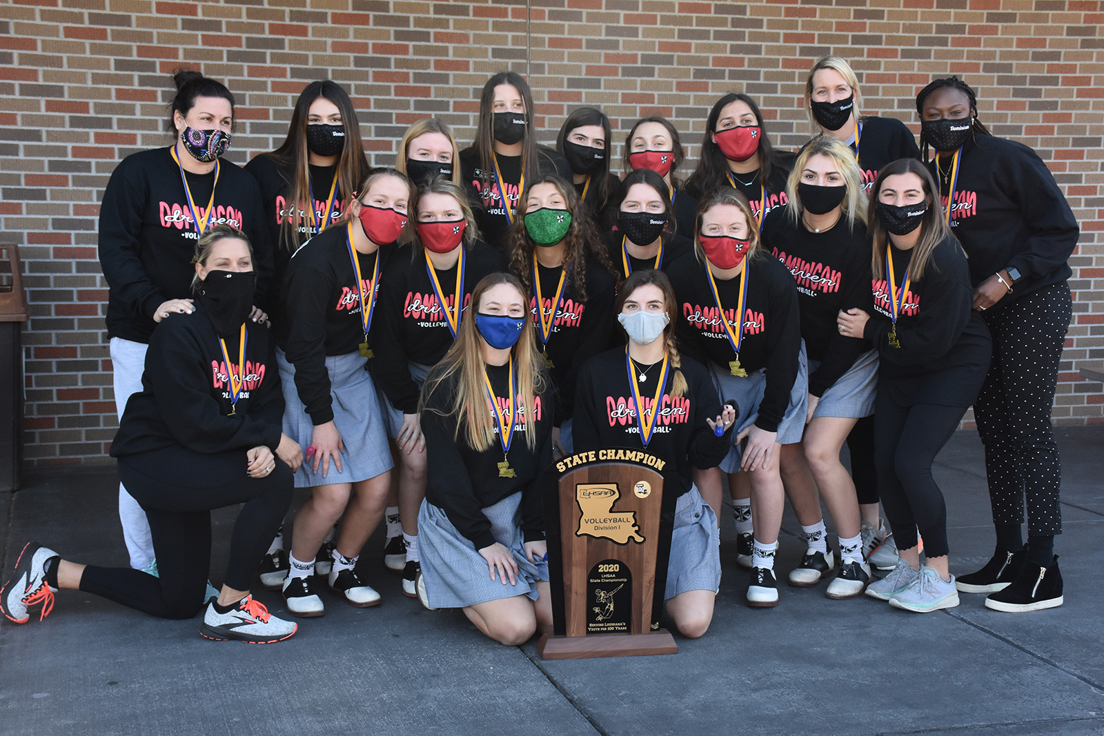 DHS-Volleyball-State-Champs_0413-1